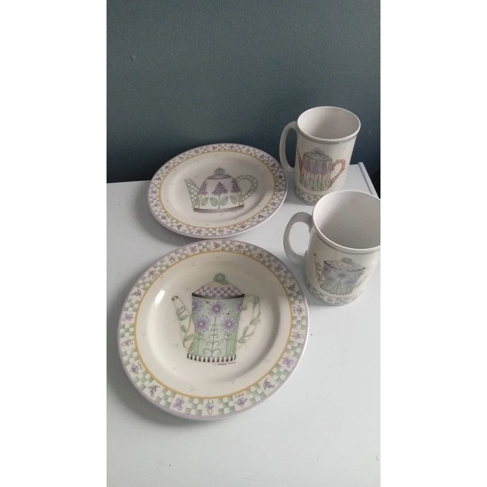Debbie Mumm charming teapot